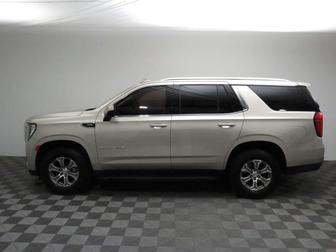 2021 GMC Yukon SLE