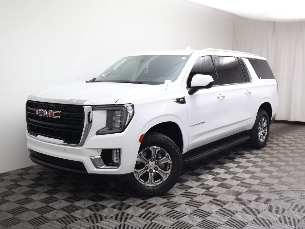 2022 GMC Yukon XL SLE
