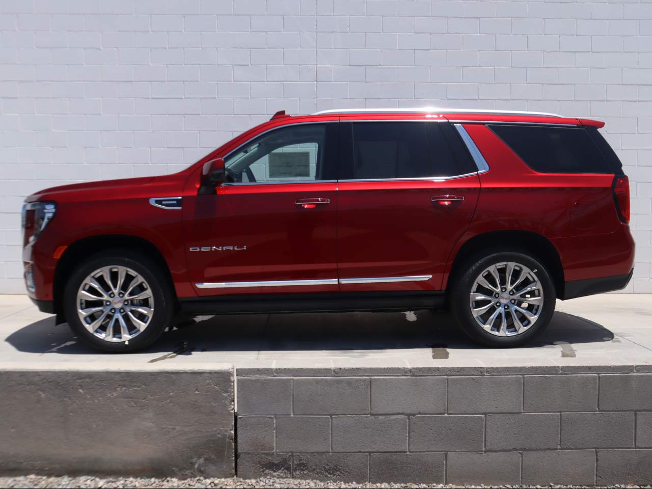 2024 GMC Yukon Denali 4WD