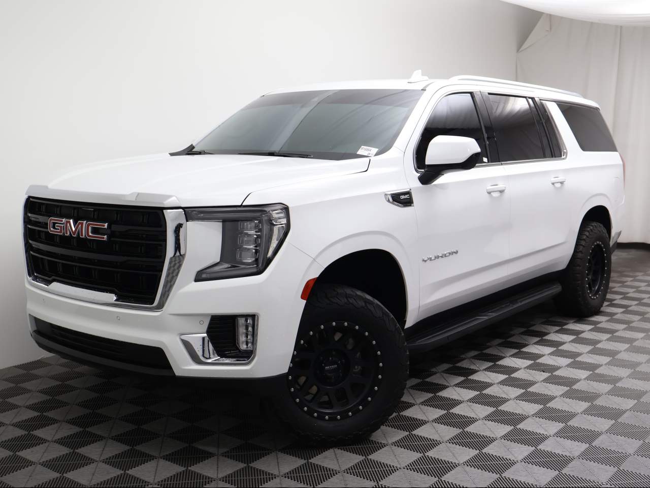 2022 GMC Yukon XL SLE