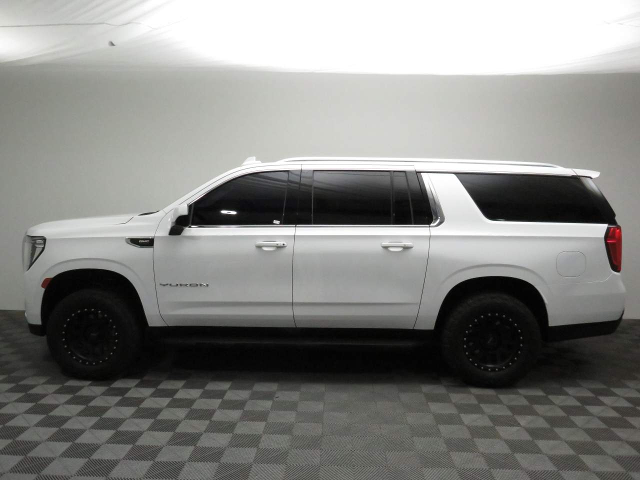 2022 GMC Yukon XL SLE