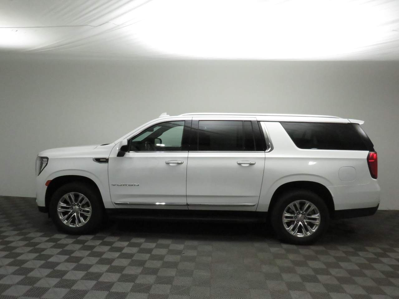 2024 GMC Yukon XL SLT