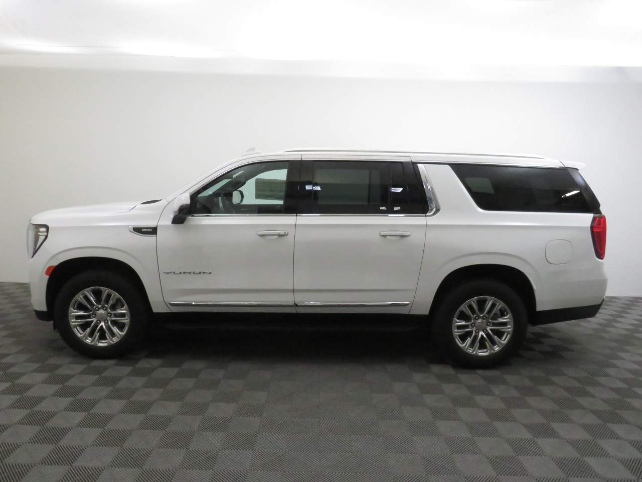 2024 GMC Yukon XL SLT 4WD