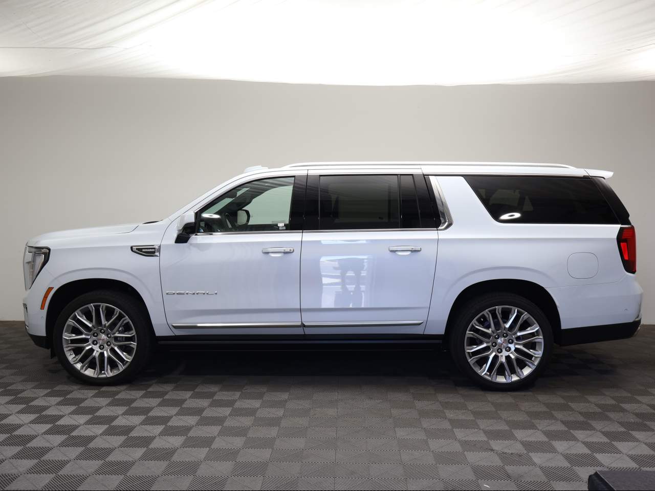 2026 GMC Yukon XL Denali 4WD