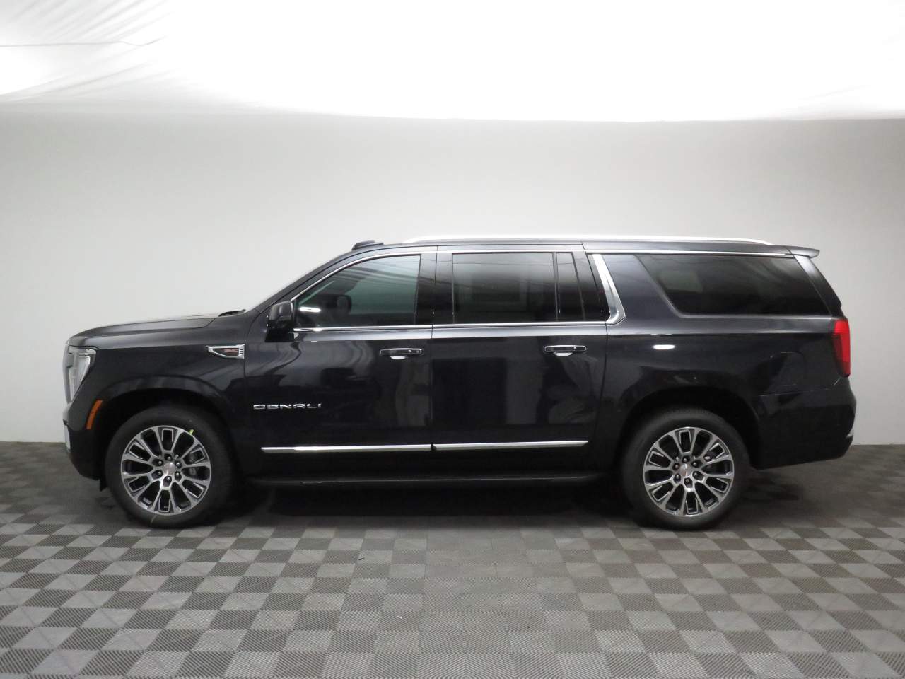2026 GMC Yukon XL Denali 4WD