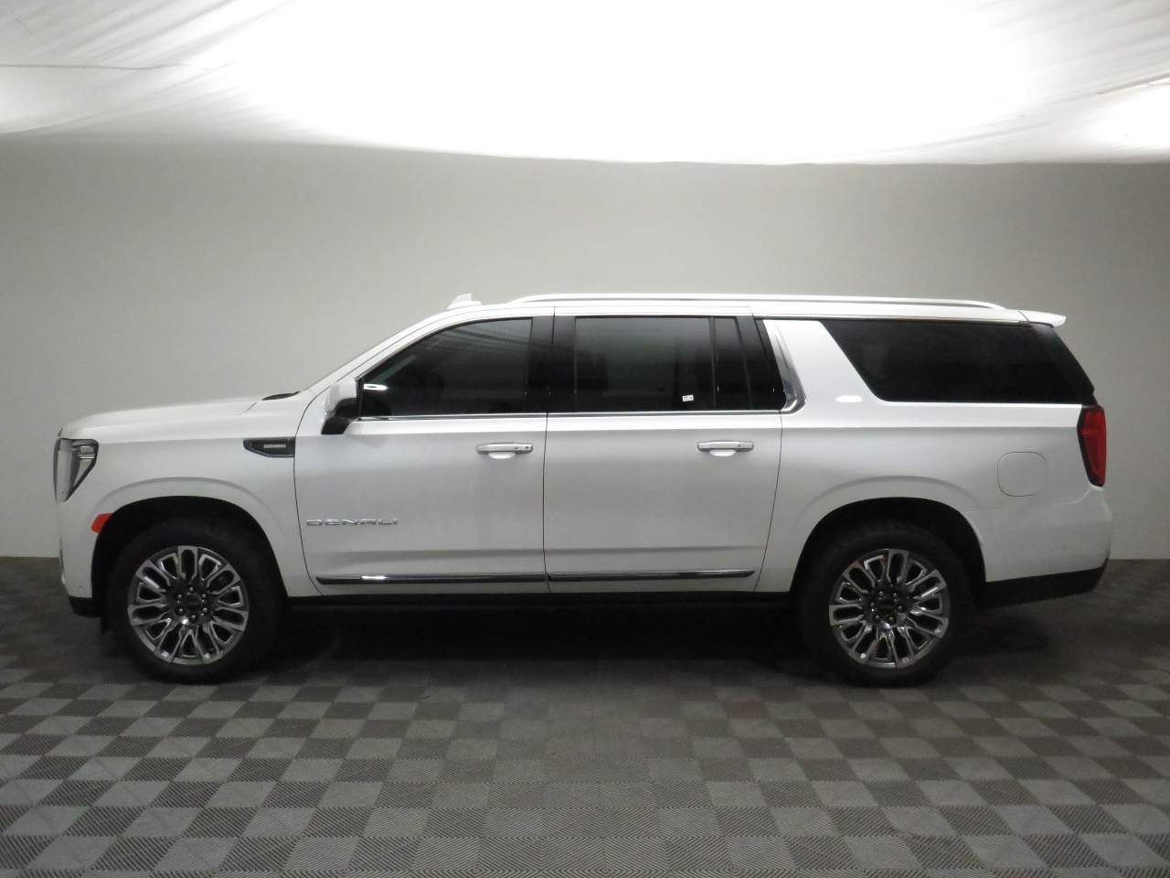 2024 GMC Yukon XL Denali Ultimate