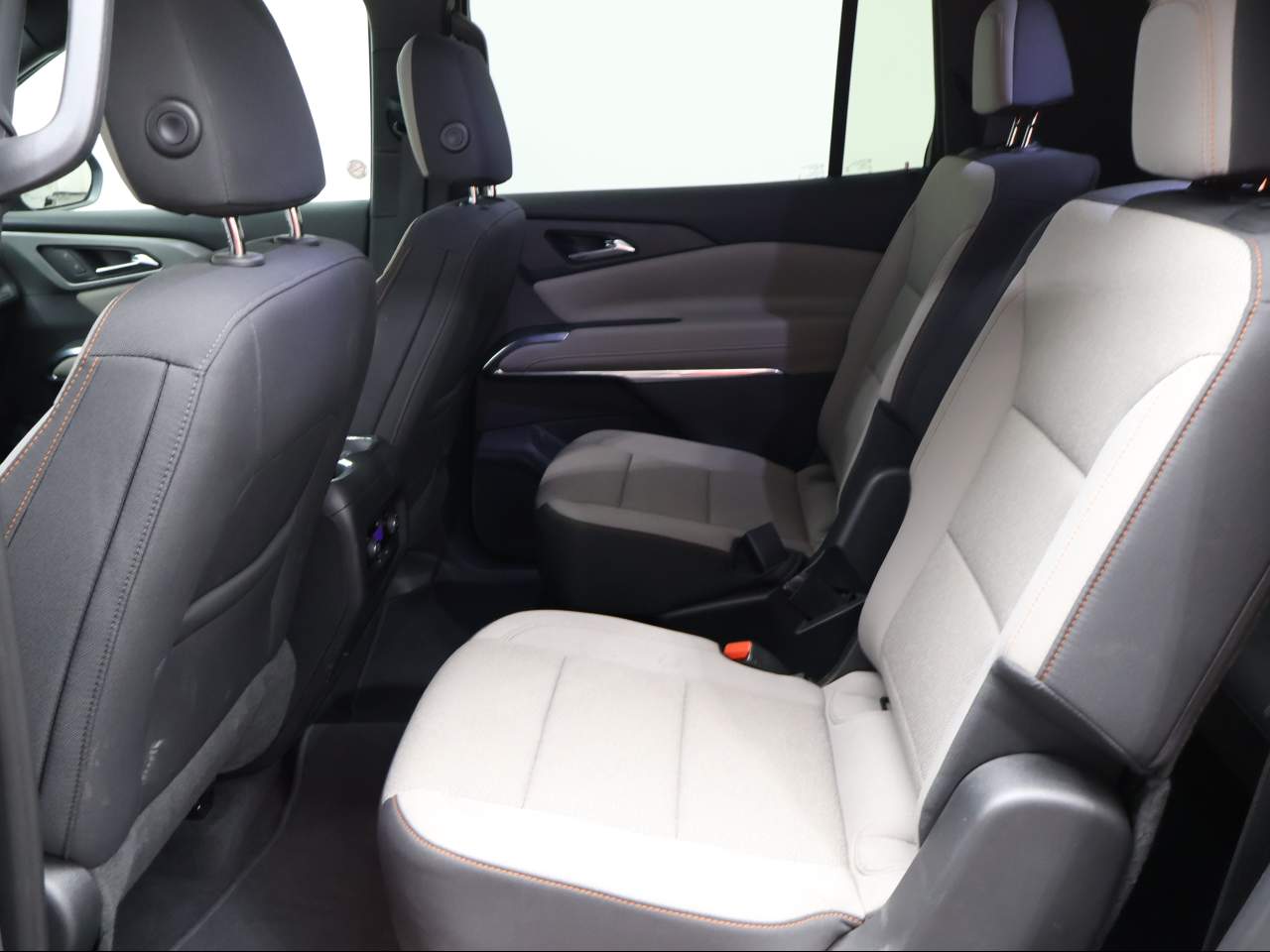 2026 Chevrolet Traverse LT - Photo 9