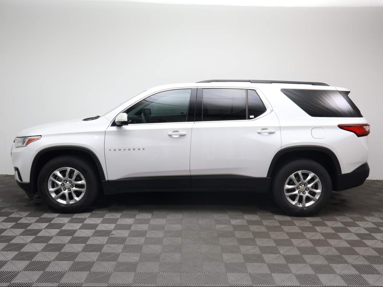 2019 Chevrolet Traverse LT Cloth