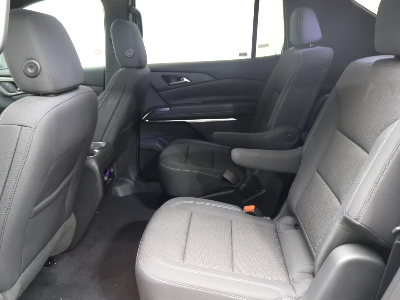 2026 Chevrolet Traverse LT - Photo 9