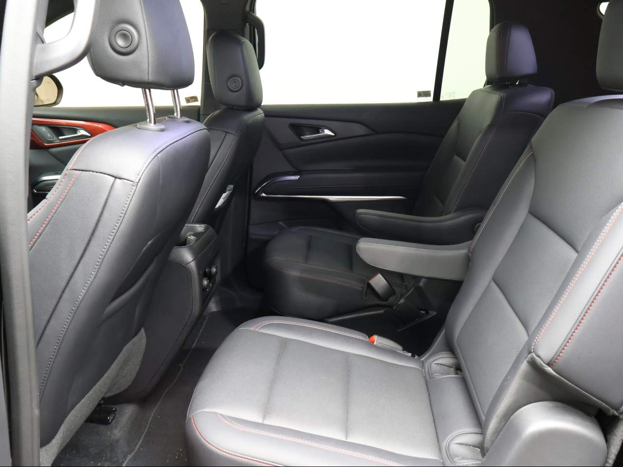 2024 Chevrolet Traverse Z71 - Photo 9