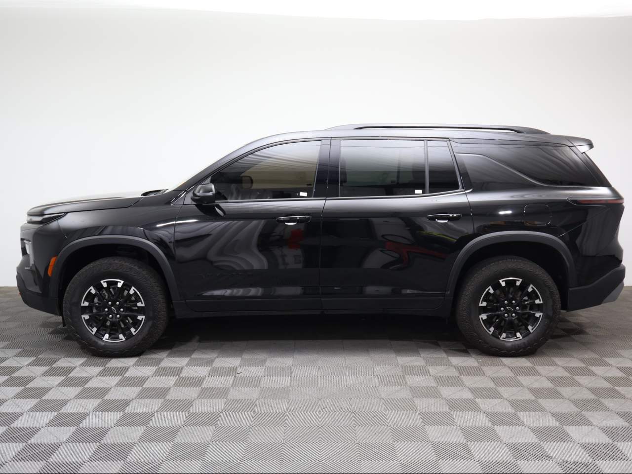 2024 Chevrolet Traverse Z71 - Photo 2