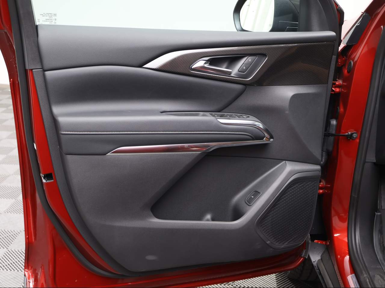 2027 Chevrolet Traverse Z71 - Photo 7