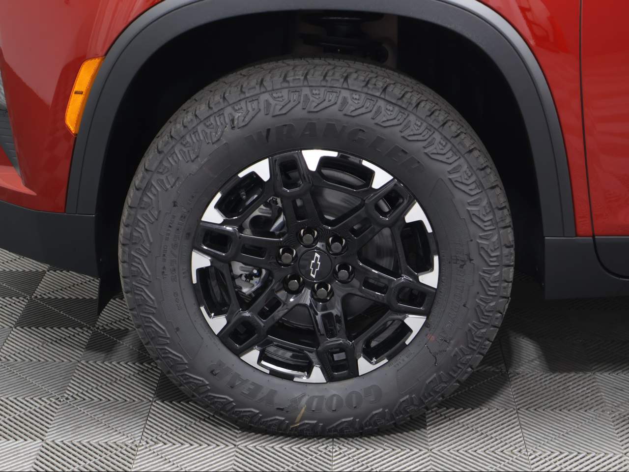 2027 Chevrolet Traverse Z71 - Photo 6