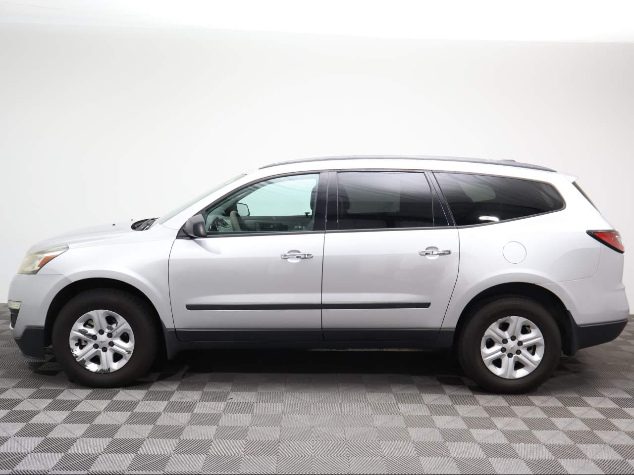 2017 Chevrolet Traverse LS