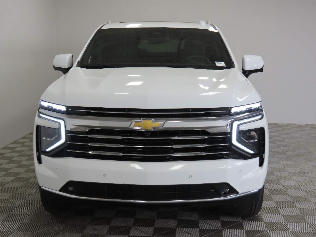 2025 Chevrolet Suburban LT