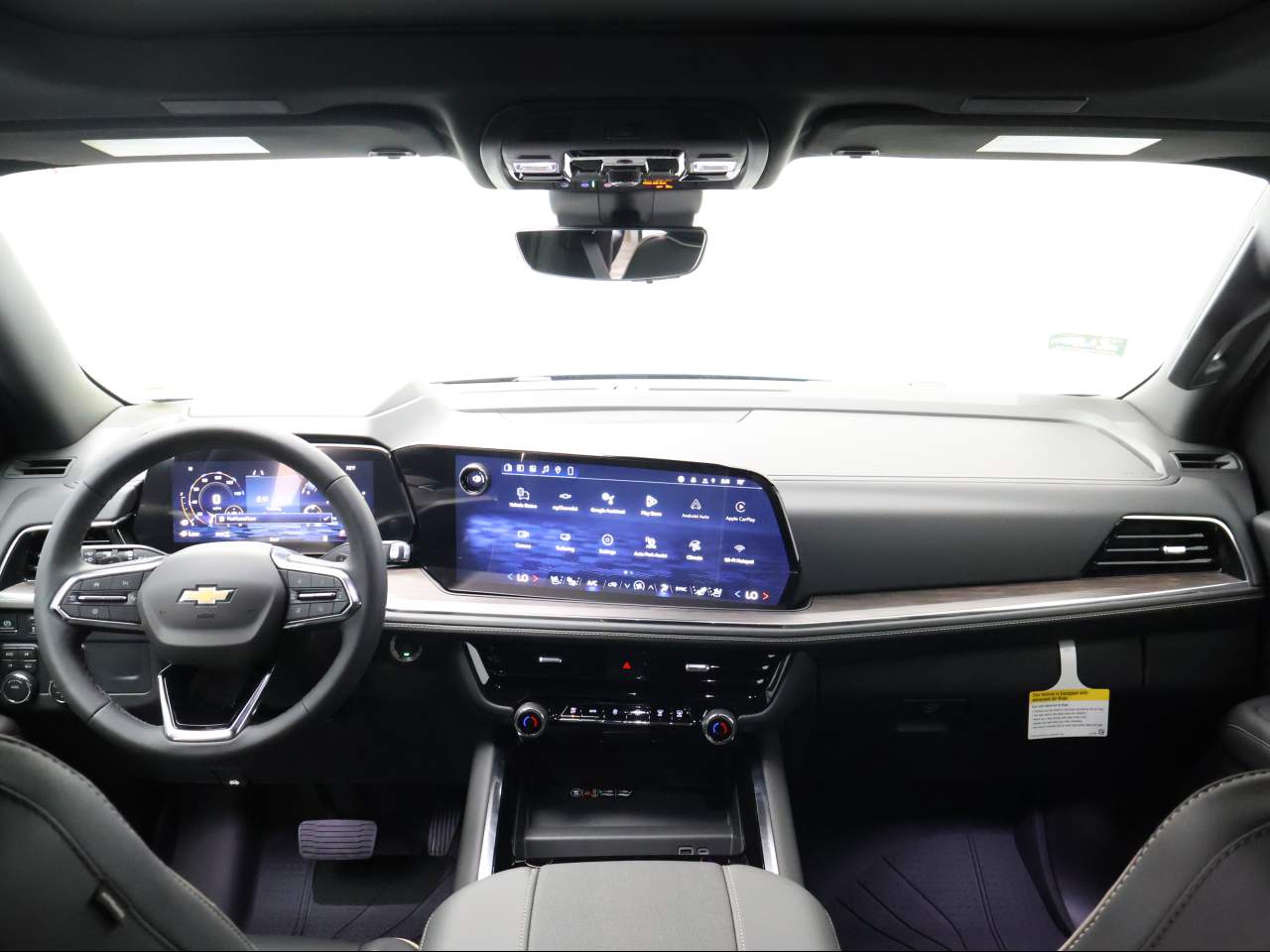 2026 Chevrolet Suburban Premier - Photo 11