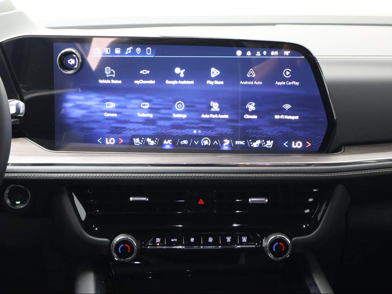 2026 Chevrolet Suburban Premier - Photo 14