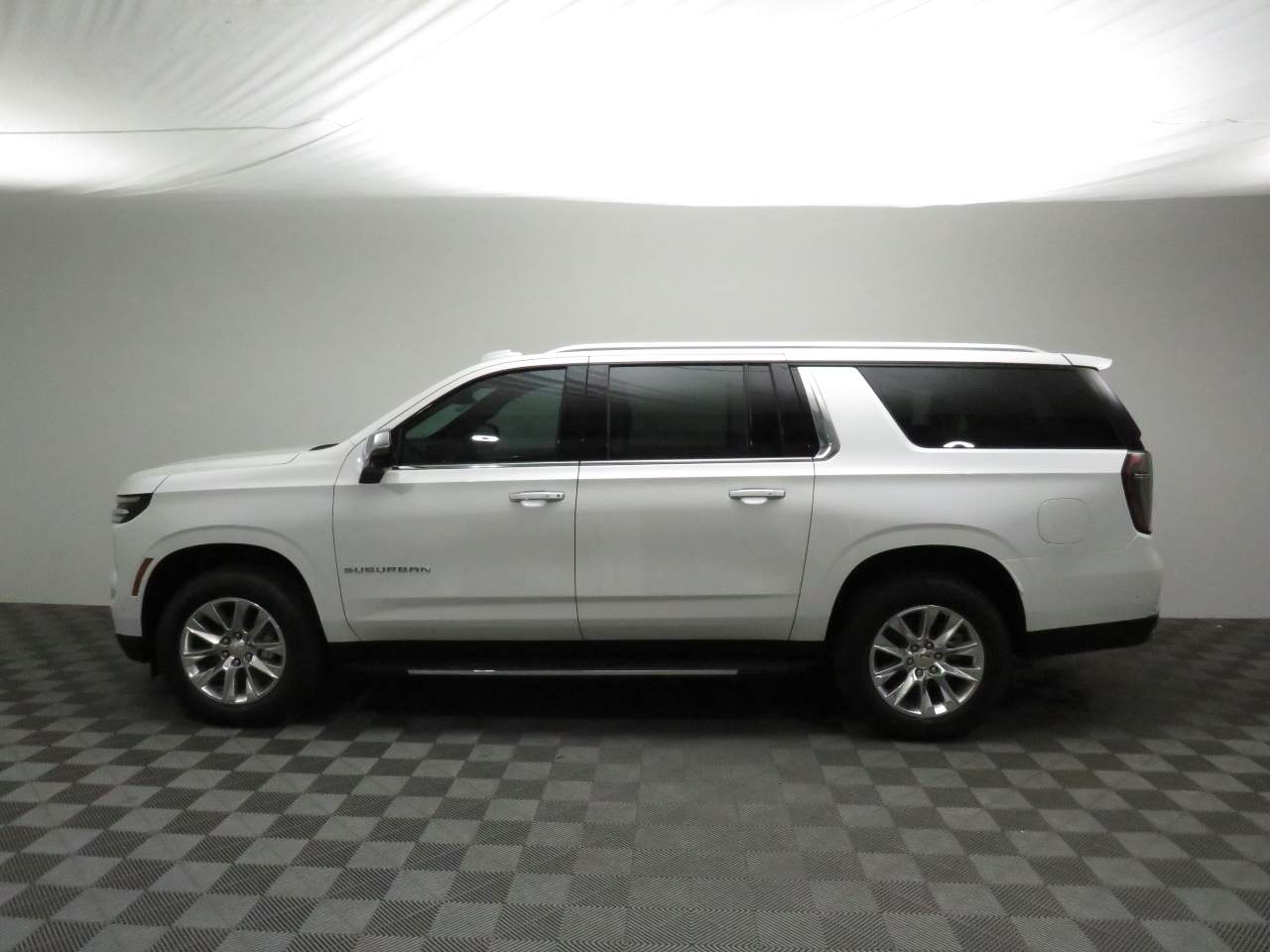 2025 Chevrolet Suburban Premier 4WD