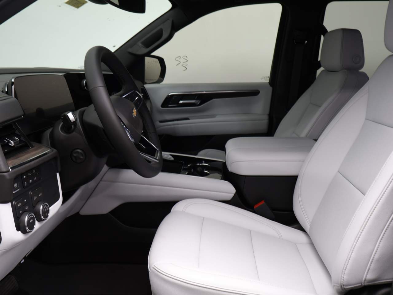 2025 Chevrolet Tahoe Premier - Photo 8