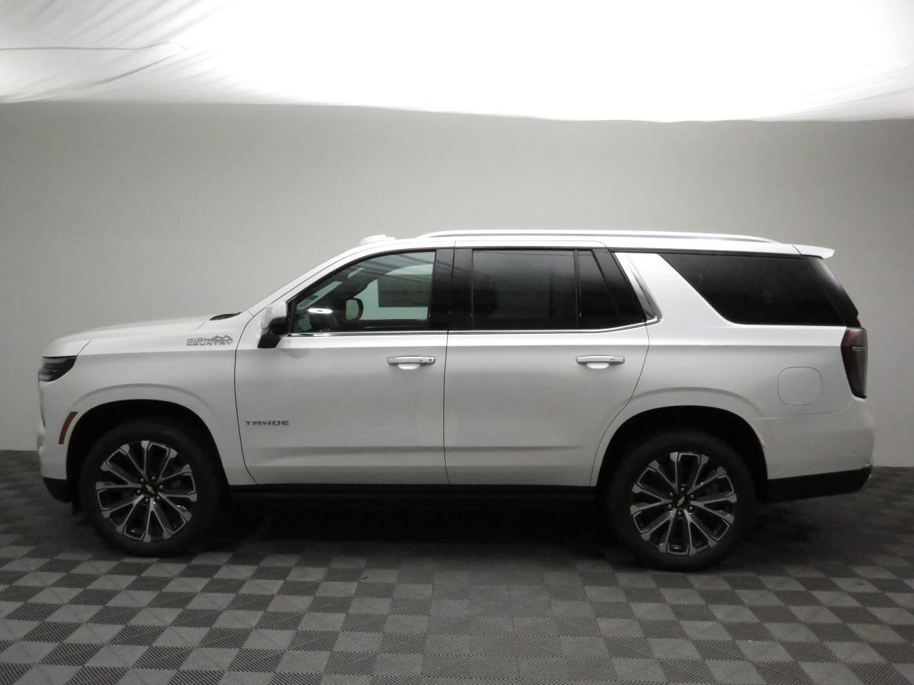 2025 Chevrolet Tahoe High Country 4WD