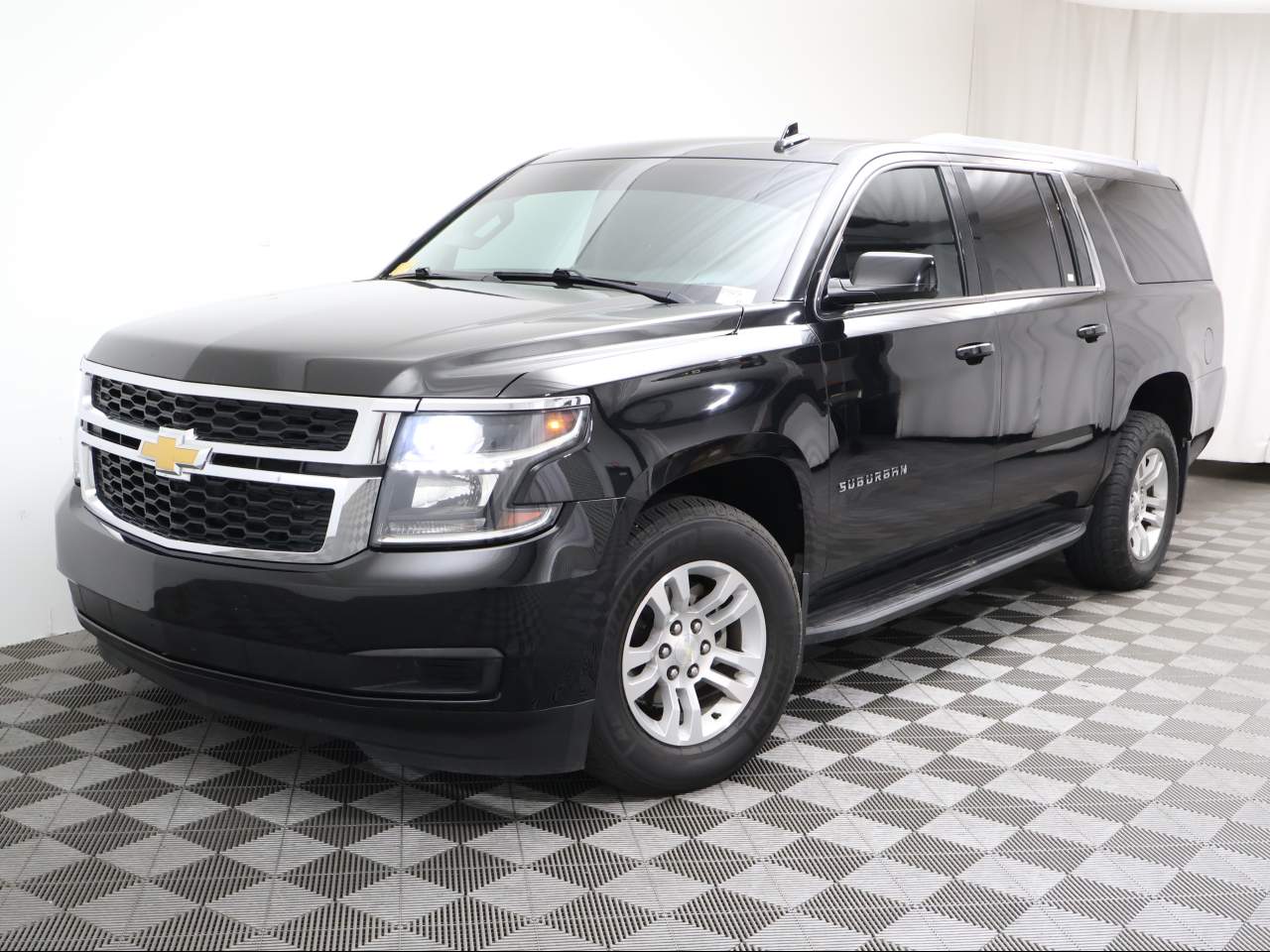 2017 Chevrolet Suburban LS