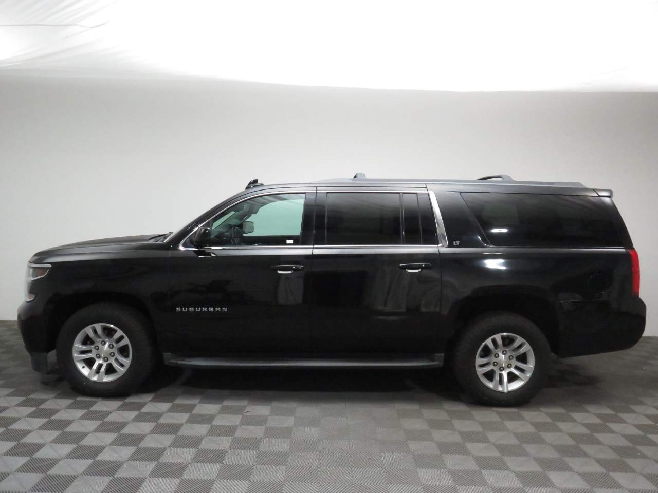 2016 Chevrolet Suburban LT