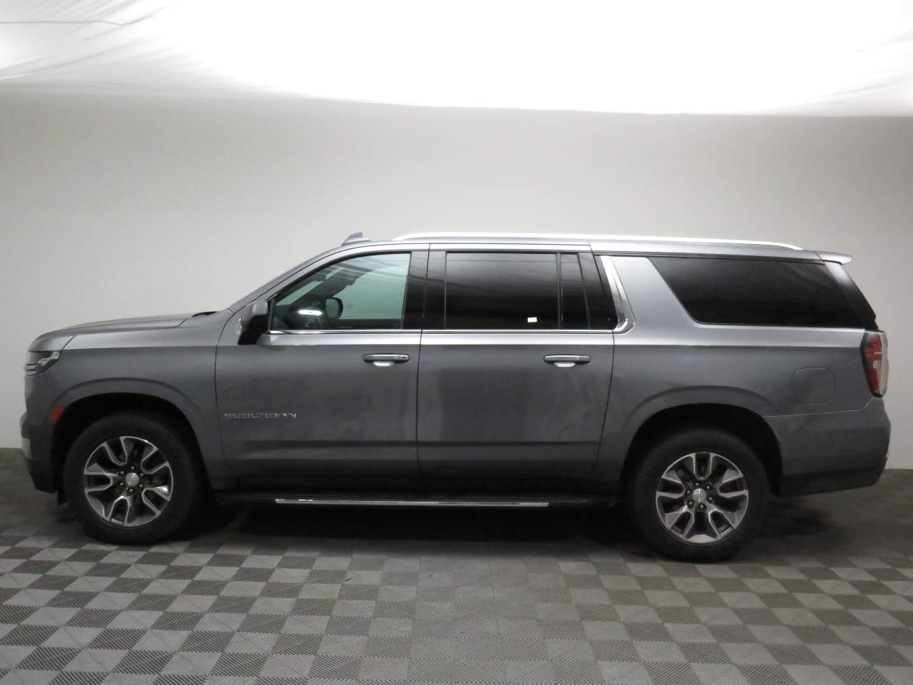 2021 Chevrolet Suburban LS