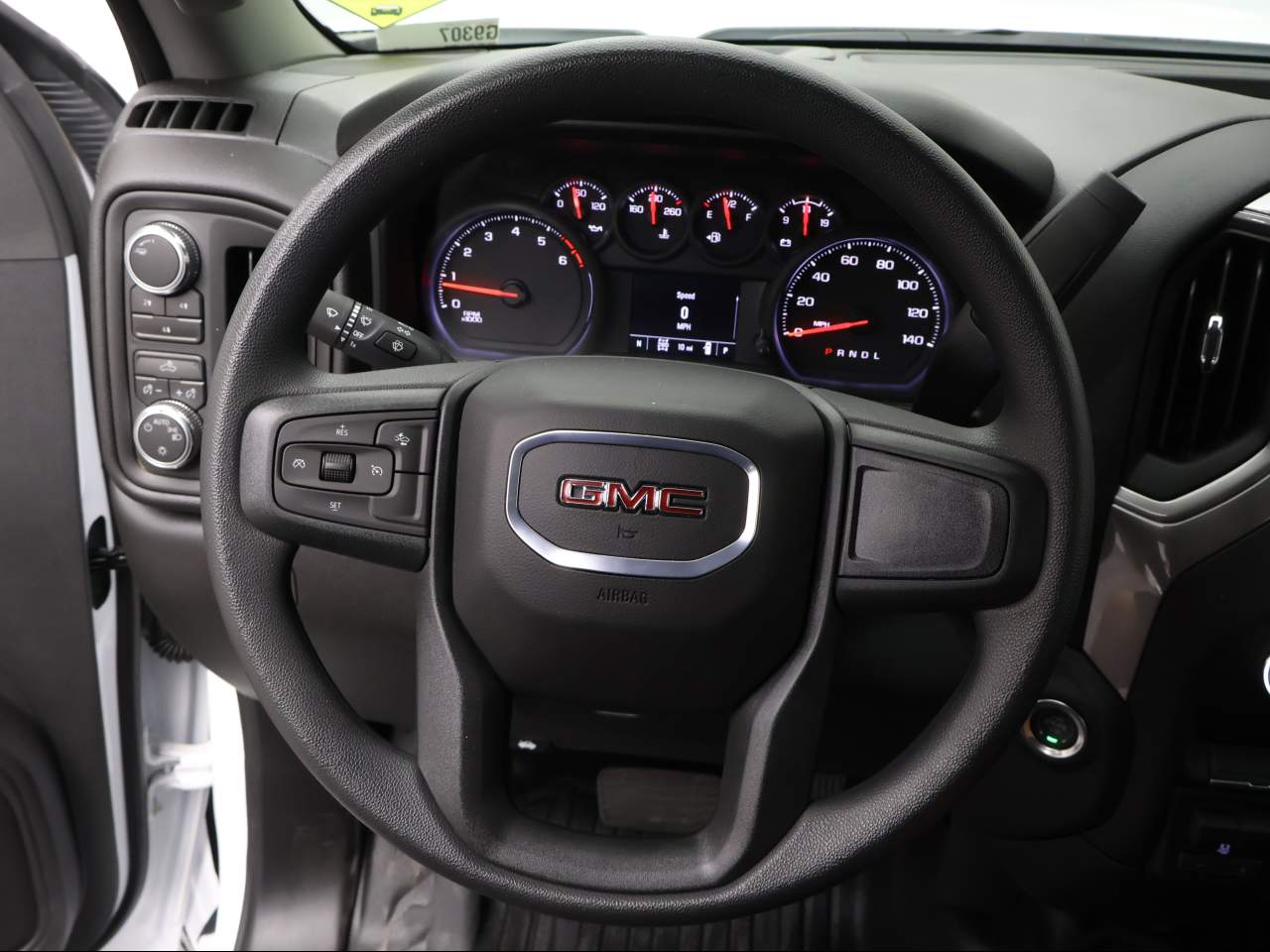 2025 GMC Sierra 2500HD Pro - Photo 10