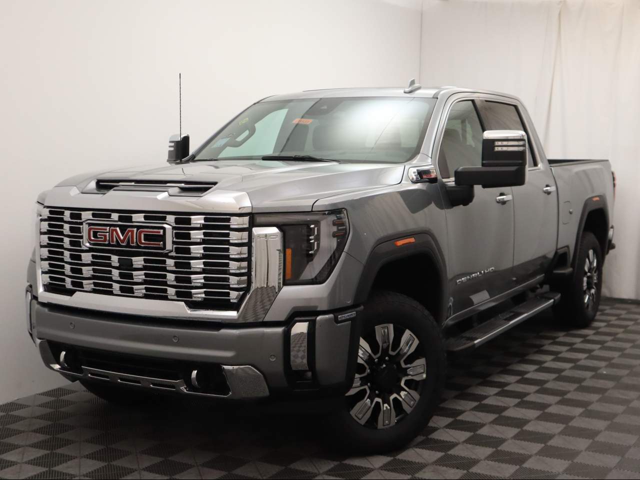 2024 GMC Sierra 2500HD Crew Cab Denali 4WD