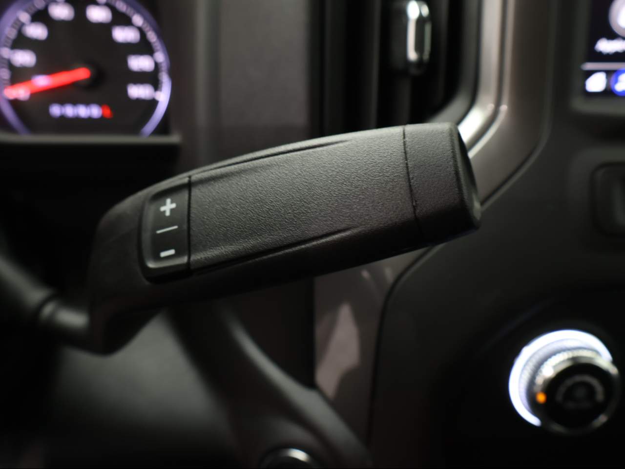 2026 GMC Sierra 2500HD Crew Cab Pro 4WD