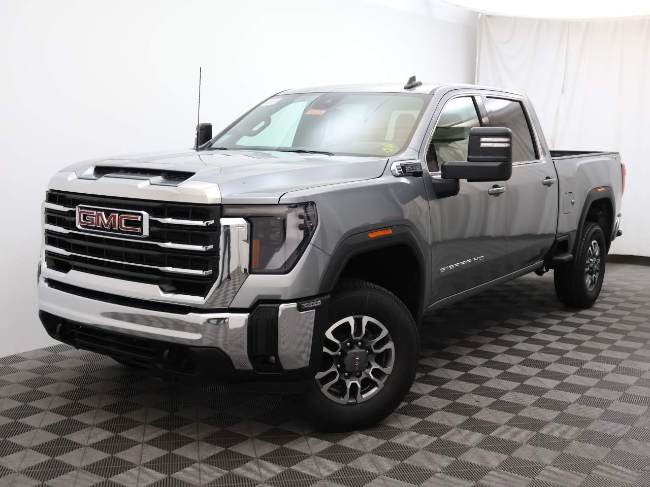 2025 GMC Sierra 2500HD Crew Cab SLE 4WD