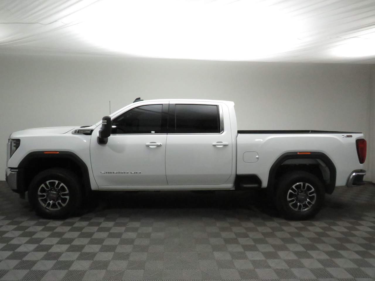 2025 GMC Sierra 2500HD SLE Crew Cab