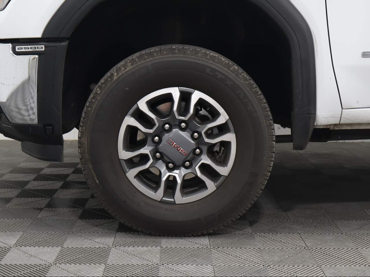 2025 GMC Sierra 2500HD SLE Crew Cab