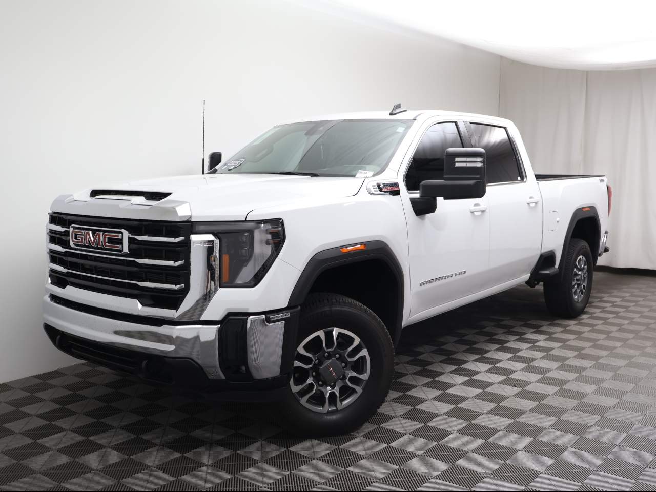 2025 GMC Sierra 2500HD SLE Crew Cab