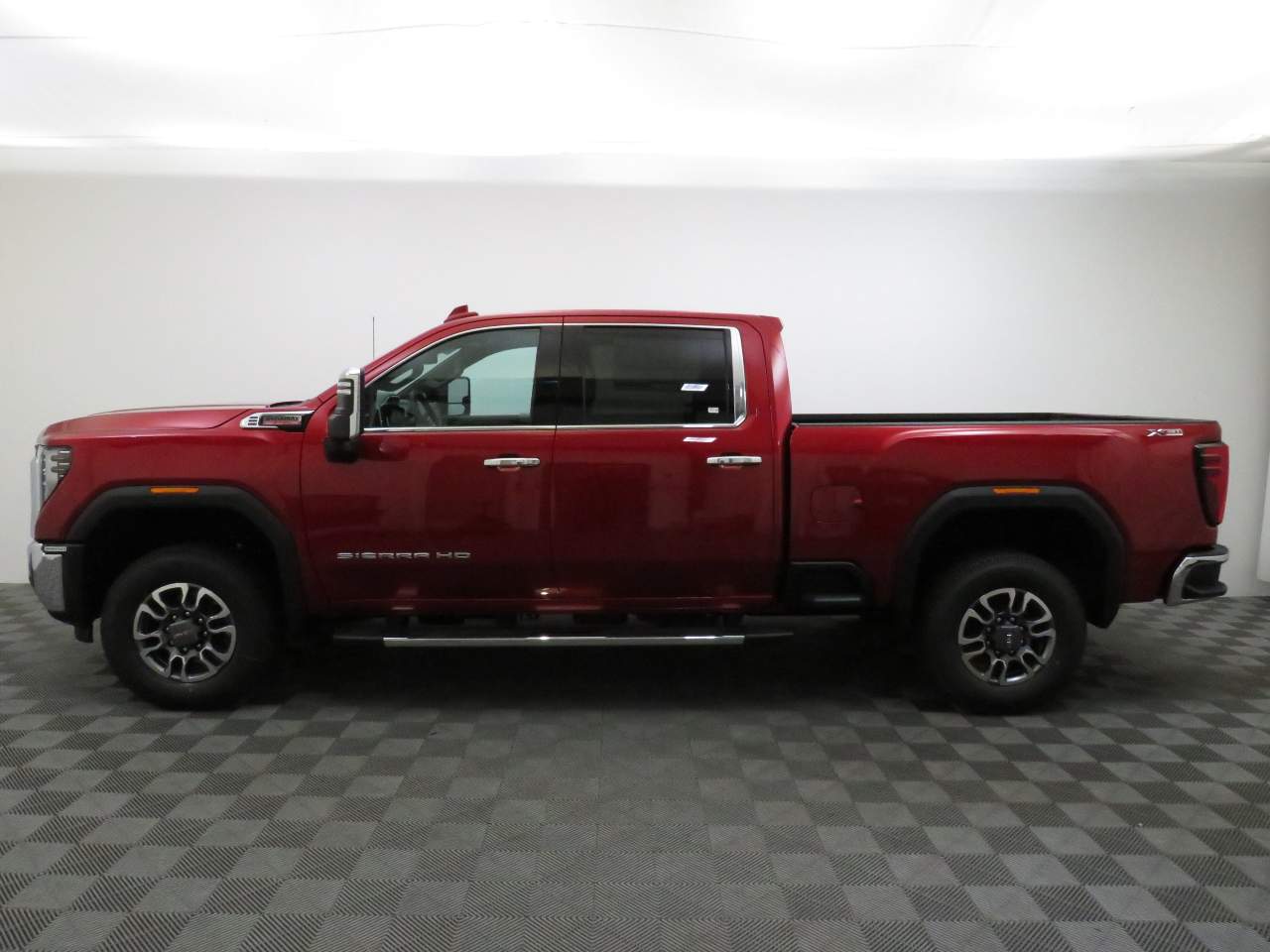 2025 GMC Sierra 2500HD Crew Cab SLT 4WD