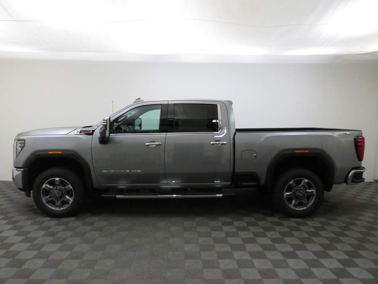 2025 GMC Sierra 2500HD Crew Cab SLT 4WD