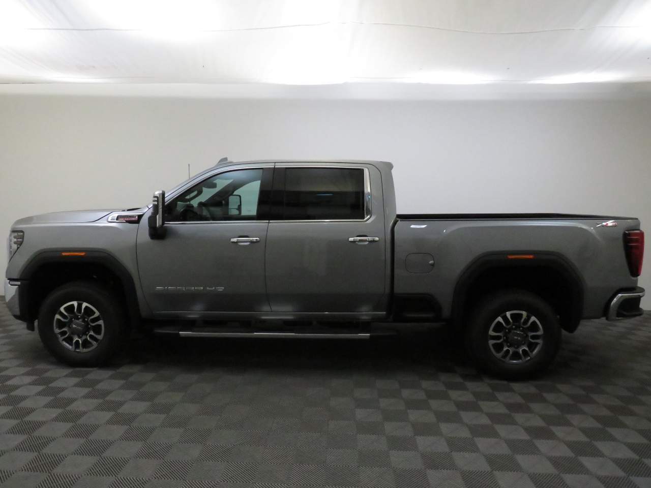 2025 GMC Sierra 2500HD Crew Cab SLT 4WD