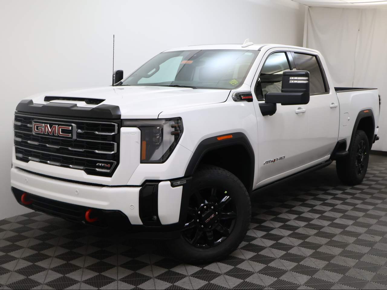 2025 GMC Sierra 2500HD Crew Cab AT4 4WD