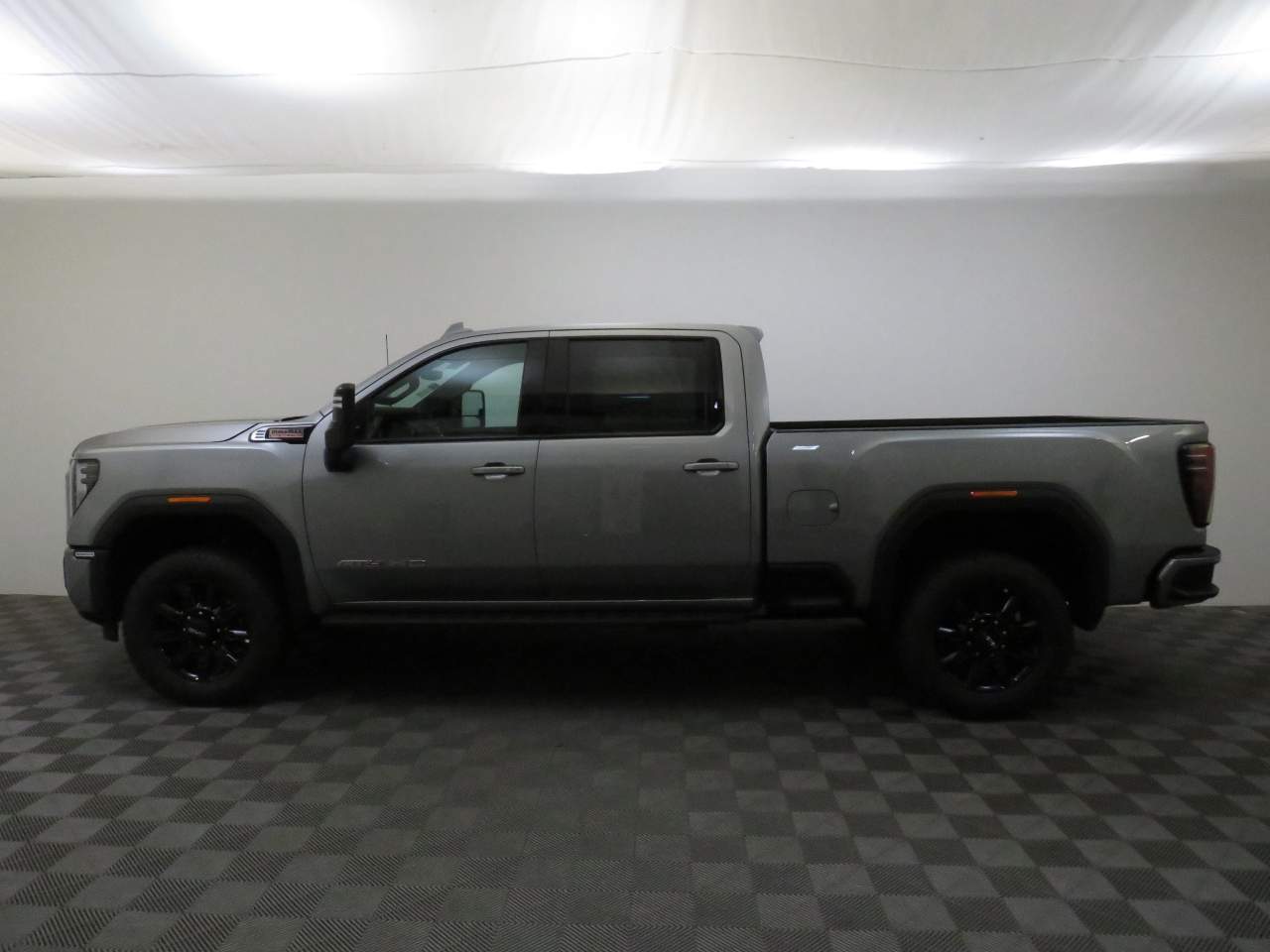 2025 GMC Sierra 2500HD Crew Cab AT4 4WD