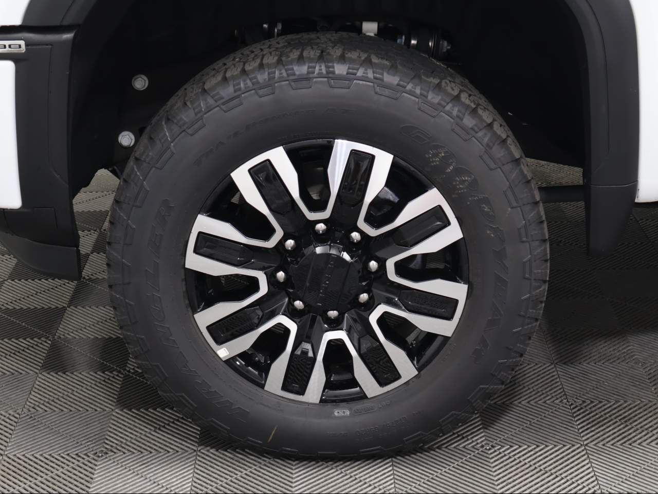 2026 GMC Sierra 2500HD Denali - Photo 10