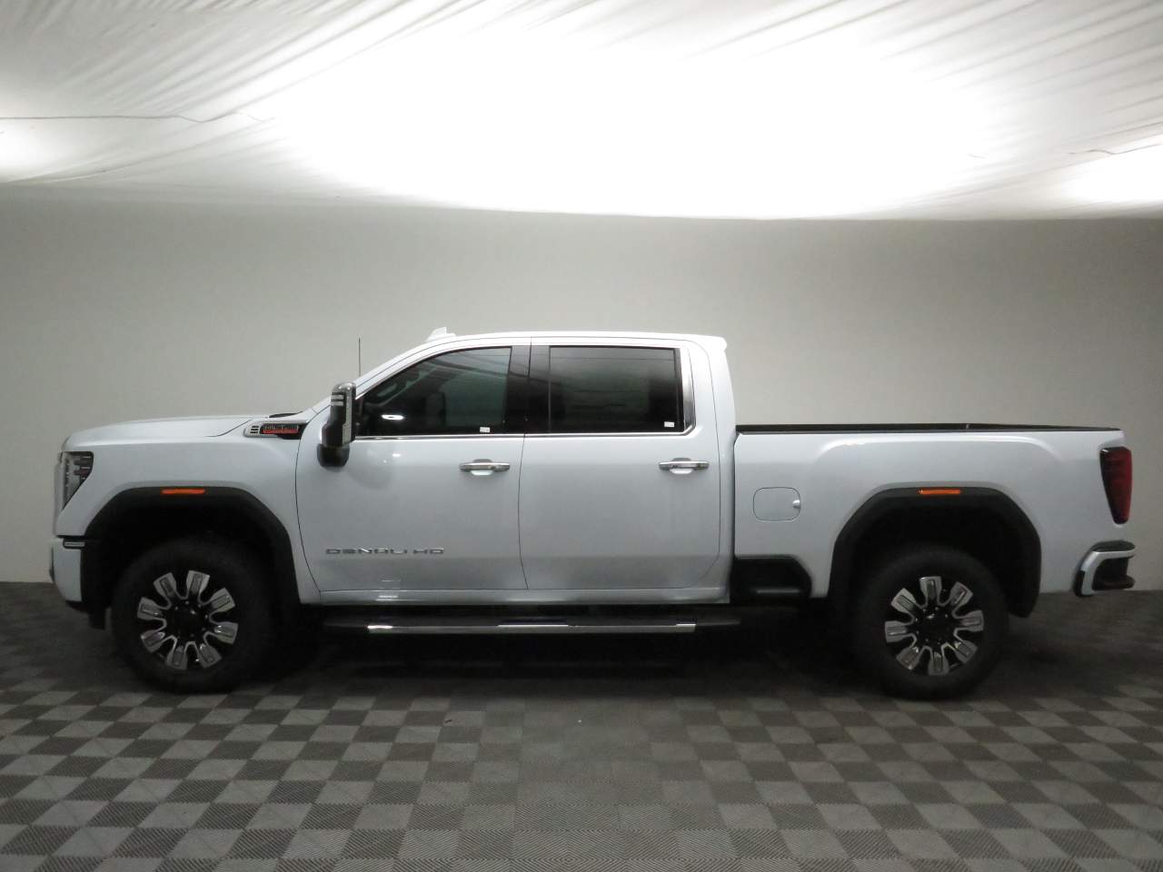 2026 GMC Sierra 2500HD Crew Cab Denali 4WD