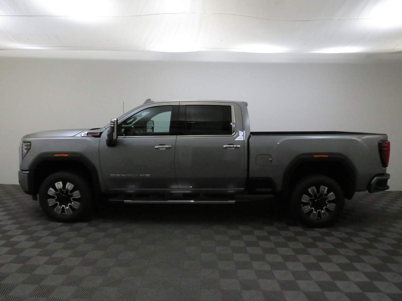 2025 GMC Sierra 2500HD Crew Cab Denali 4WD