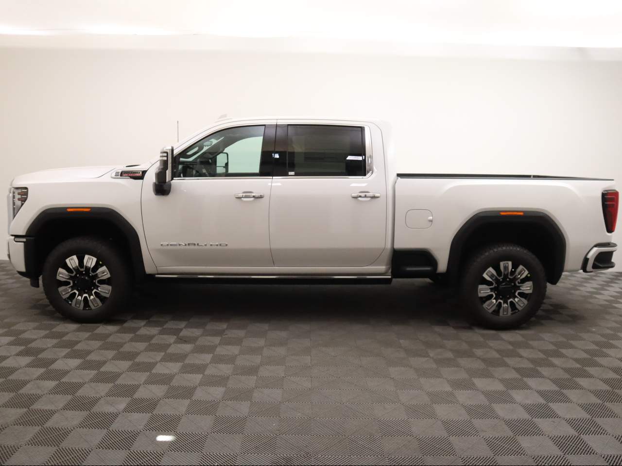 2025 GMC Sierra 2500HD Crew Cab Denali 4WD