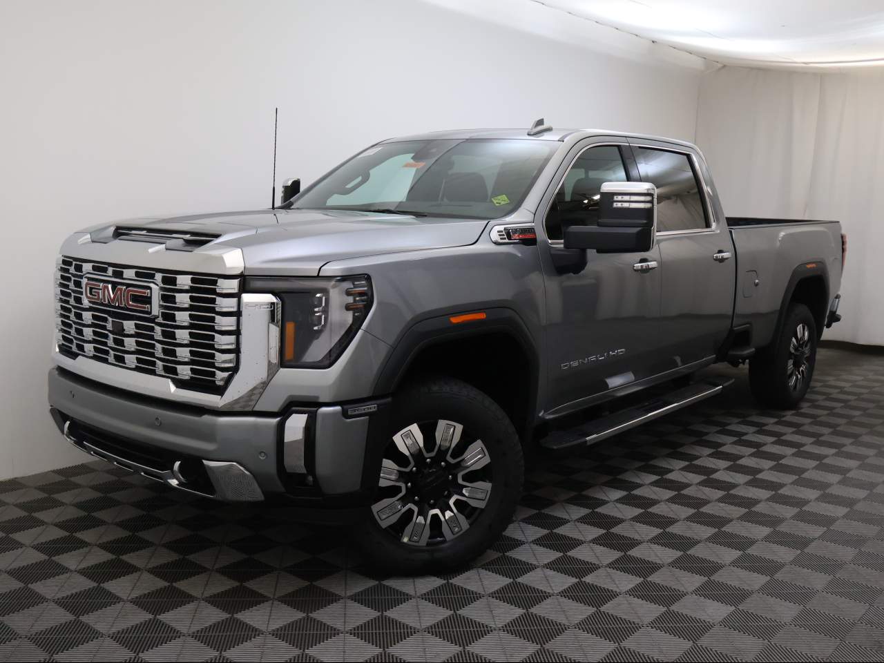 2025 GMC Sierra 3500HD Denali 4WD