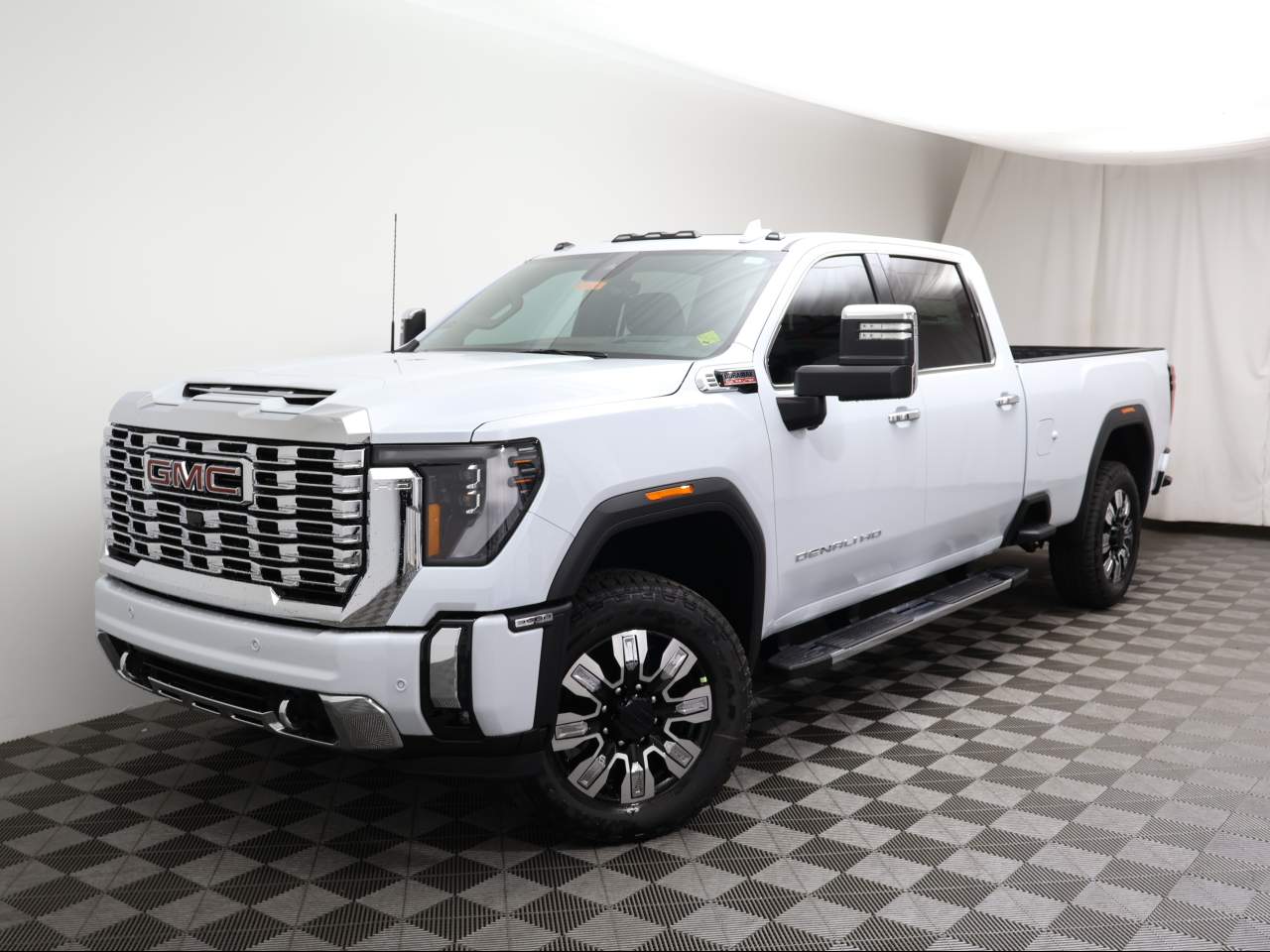 2026 GMC Sierra 3500HD Denali 4WD