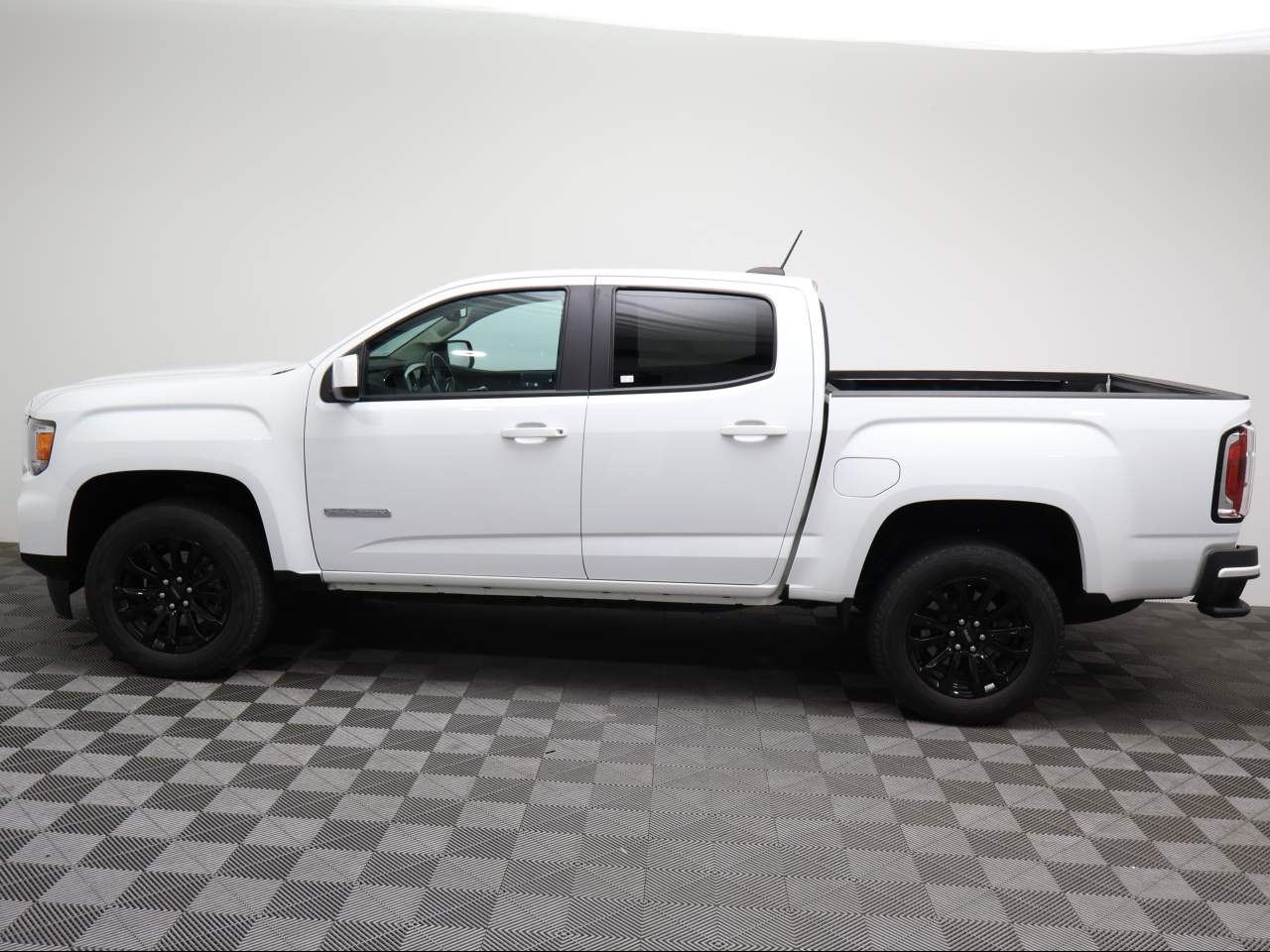 2022 GMC Canyon Elevation Crew Cab