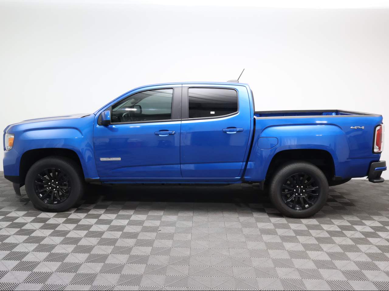 2022 GMC Canyon Elevation Crew Cab