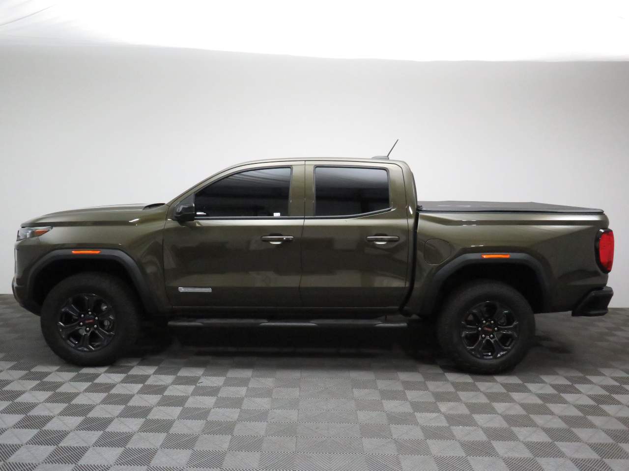 2025 GMC Canyon Elevation Crew Cab