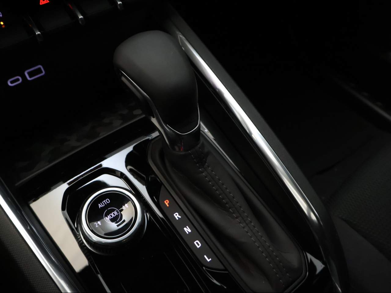 2025 GMC Canyon Elevation 4WD