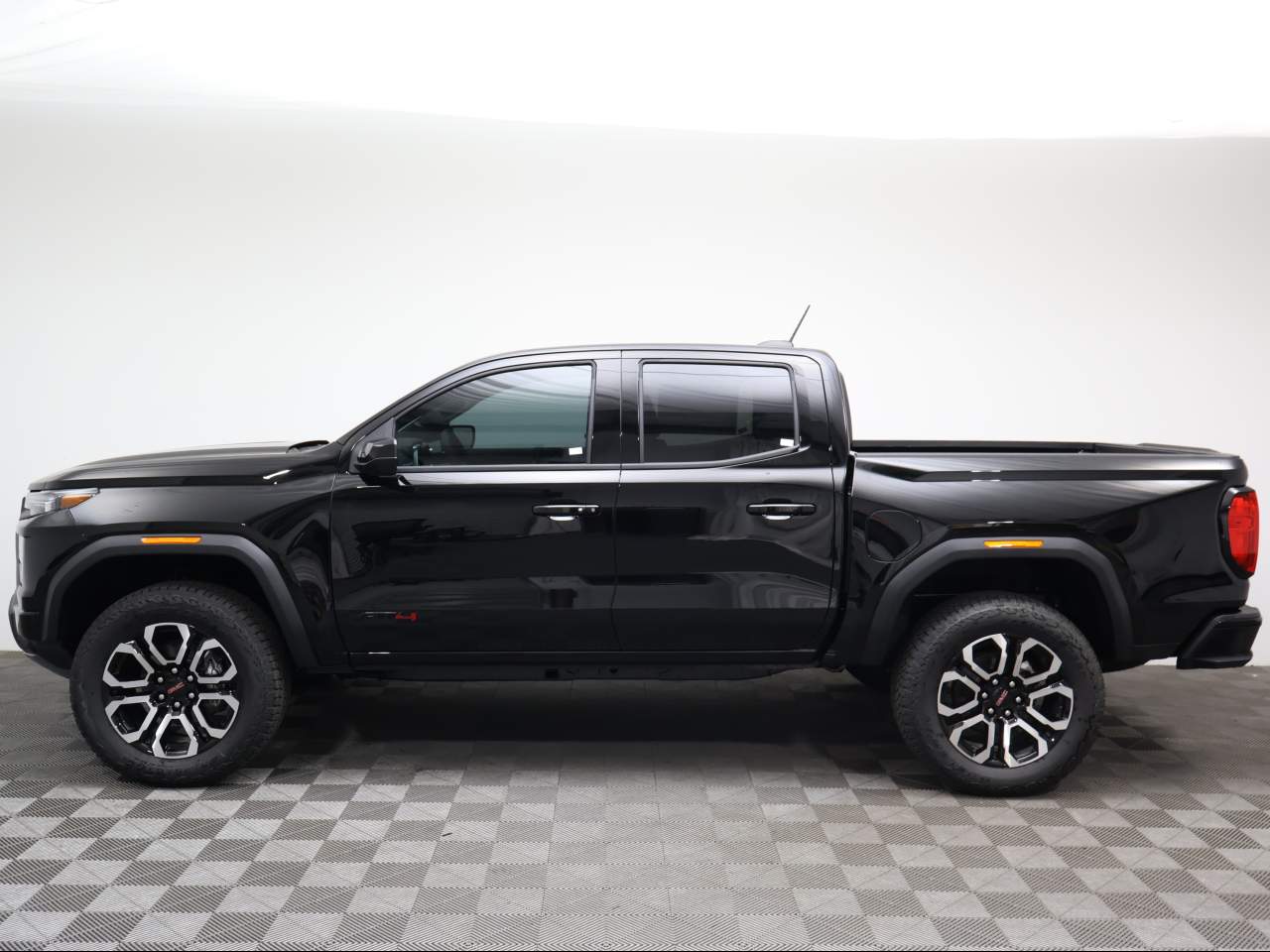 2026 GMC Canyon AT4 4WD